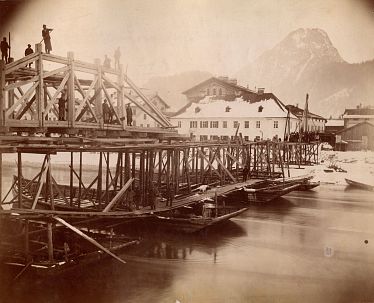 2024_Stadt_Kufstein_1884-1885_Innbrücke_Bau der Notbrücke